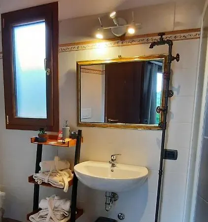 A Casa Di Silvia Nocleg ze śniadaniem 3*