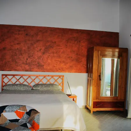 A Casa Di Silvia Bed & Breakfast 3*