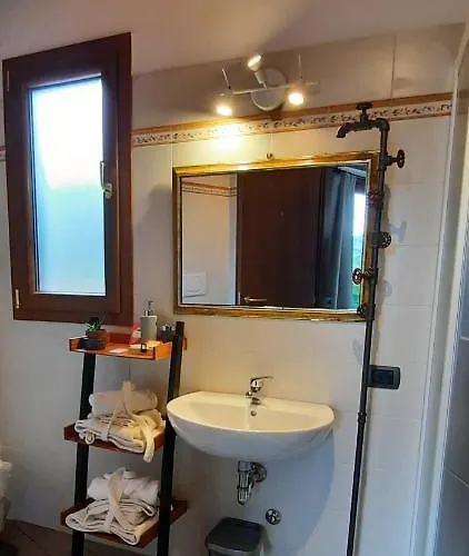 A Casa Di Silvia Nocleg ze śniadaniem 3*